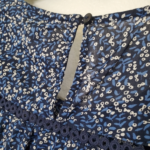 Lucky Brand Navy Blue Flutter Sleeve Cotton Top - Picture 8 of 10